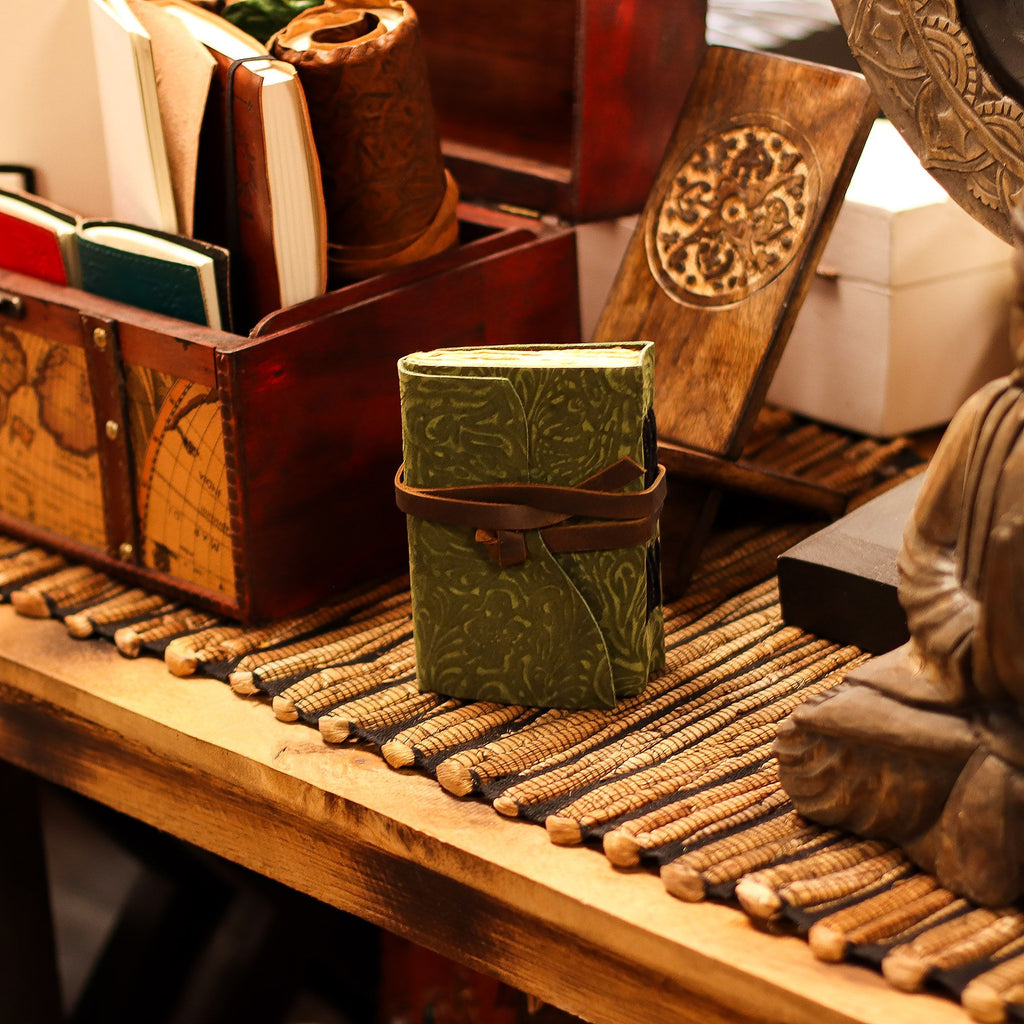 Fat Deckled Leather Journal – Green Maze Pattern